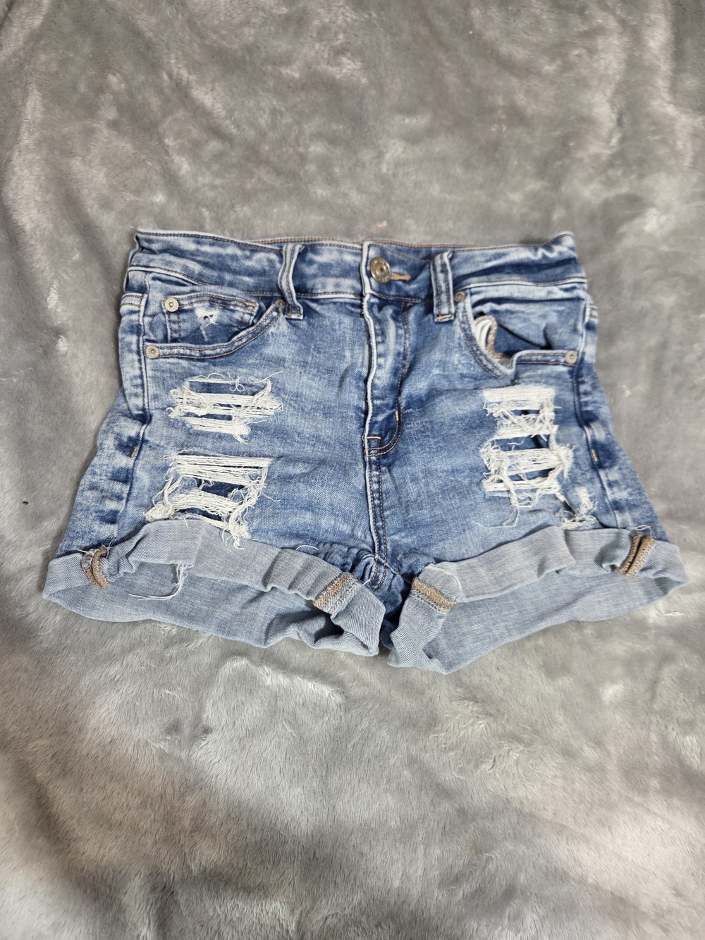 American Eagle Classic High-Rise Distressed Denim Shorts - Light Blue